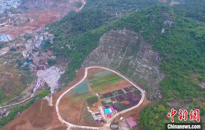 生態(tài)修復后的太子山礦區(qū)。　廣西自然資源廳 供圖